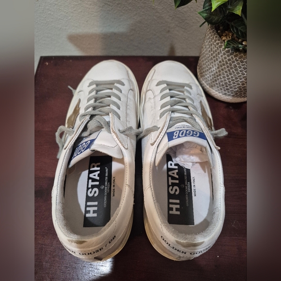 Golden Goose Super Star Womens Sneaker Size 38 New Condition - Picture 6 of 9